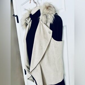 INC International Concepts White Velvet Waterfall Lapel Detachable Fur Collar